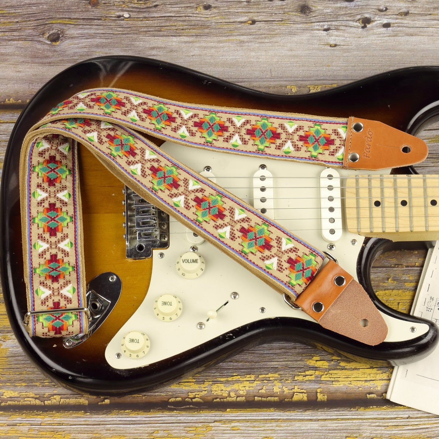 indigenous guitar strap embroidered model Browncat