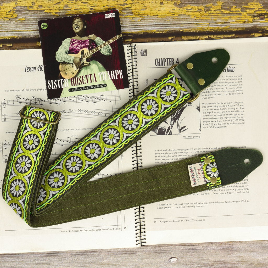 Pardo floral guitar strap model Green moss