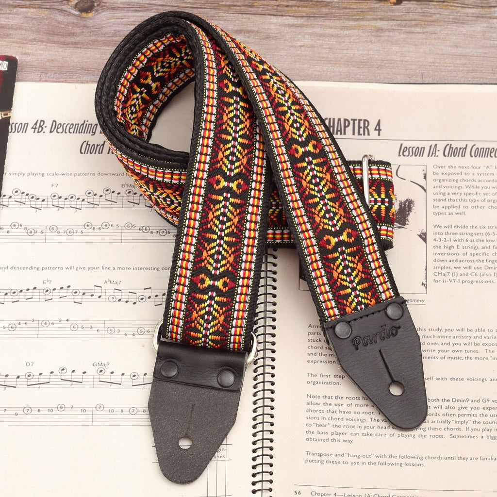 Guitar strap with psychedelic pattern inspired in straps worn by famous guitarists- Bob Marley