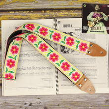 Perséphone: Sangle de guitare à motif floral bohème