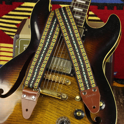 Retro guitar strap brown