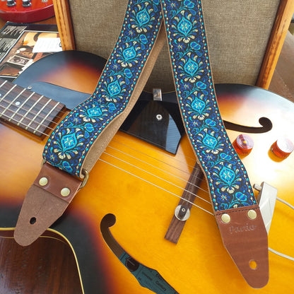 sixties guitar strap embroidered blue