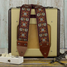 wide hippie guitar strap hippie style Pardo Straps model Moixeró