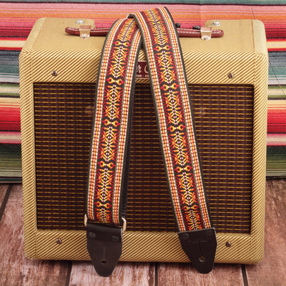 Guitar strap with psychedelic pattern inspired by 60s aesthetics - Bob Marley style