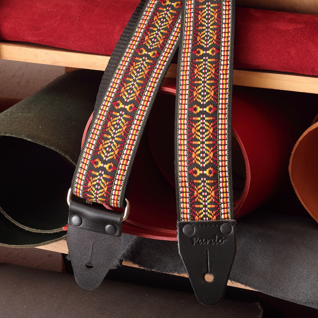 Handcrafted guitar strap, made to order. Pattern inspired in Bob Marley guitar straps