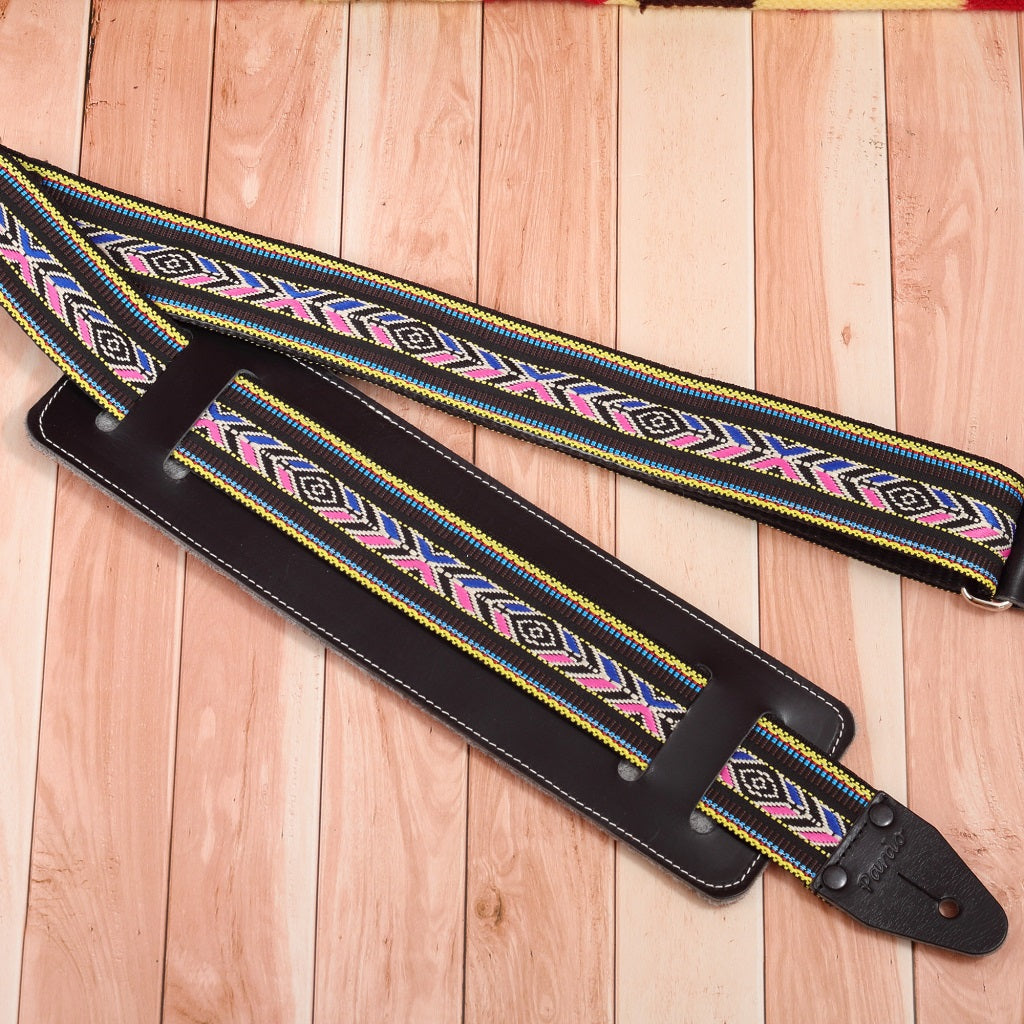 Guitar accesories made with high quality materials and craftsmanship - Padded shoulder strap