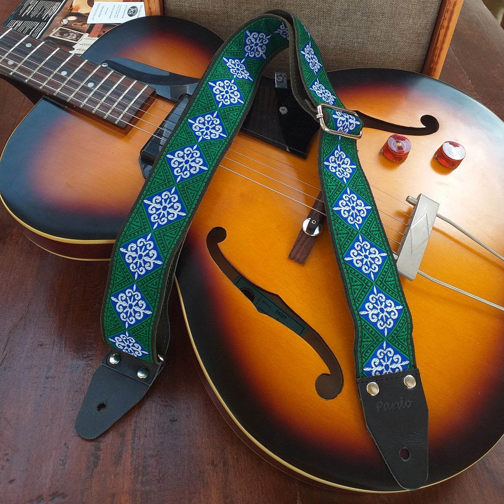 Model Green Cross Pardo Guitar Strap hippie style