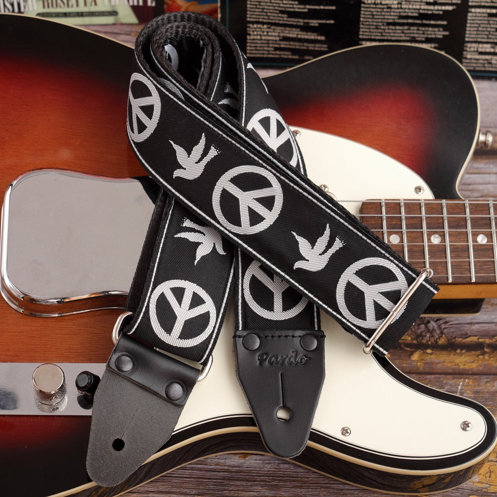 Guitar strap "peace & doves" inspired in Neil's Young's guitar strap - paired with a Fender Telecaster Sunburst