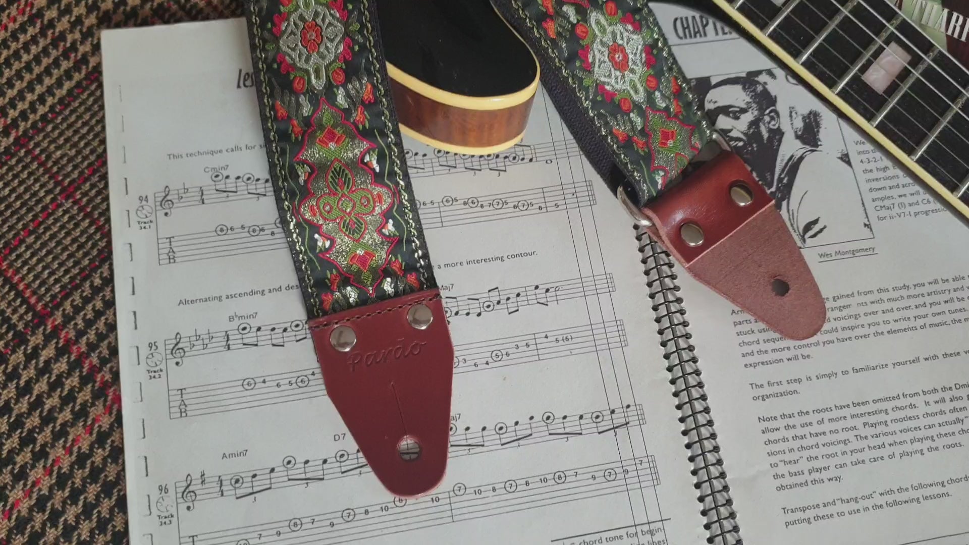 Vintage guitar strap hippie model Red Fly - Pardo Guitar Straps