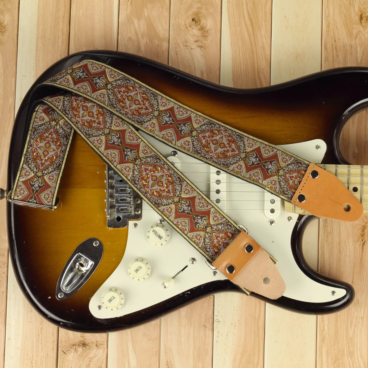 psychedelic guitar strap with a jacquard fabric and backing cotton, model Brown Mountain